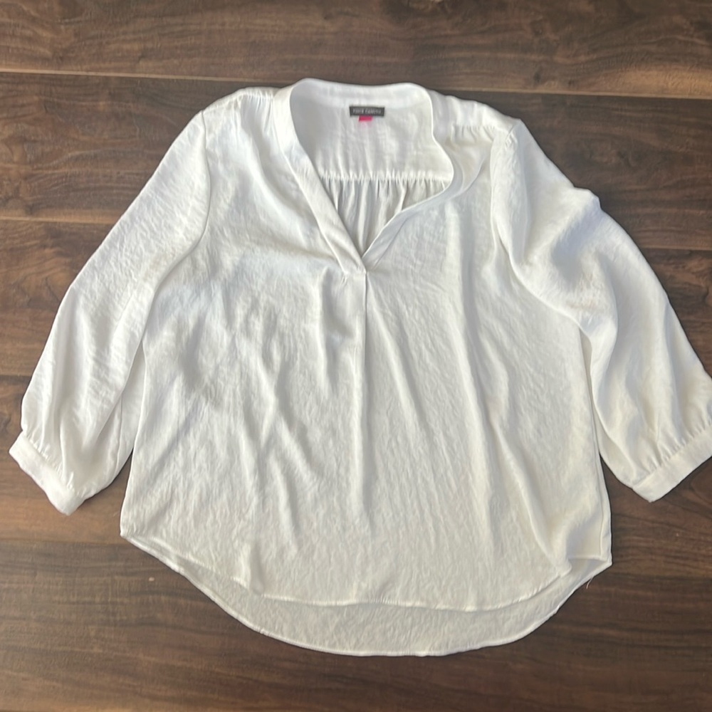Vince Camuto Top